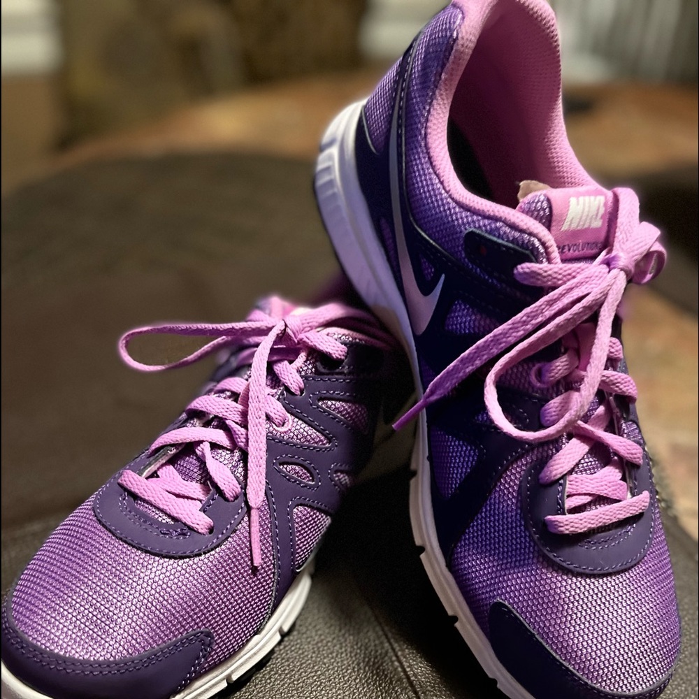 Nike Revolution 2 Ladies Running Shoes in Purple- BRAND NEW